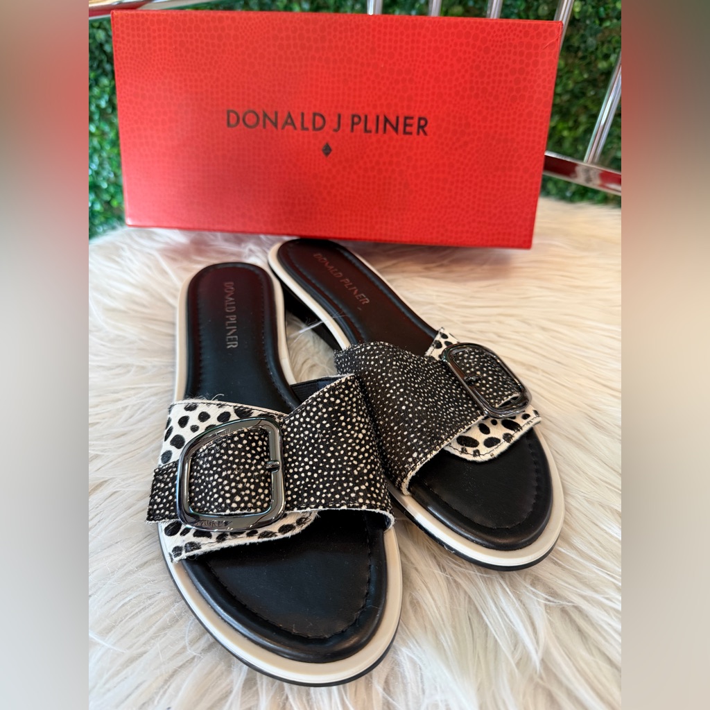 New With Box Donald J. Pliner Rini Micro Wedge Sandal In Haircalf Leather